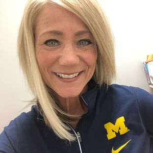 Meet your Posher, Lorree